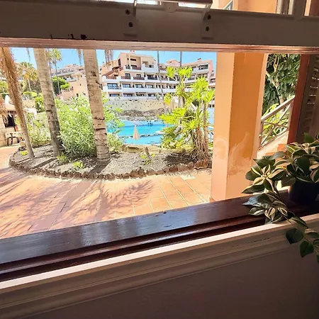 With Heated Pool & Terrace 高尔夫德尔苏尔
