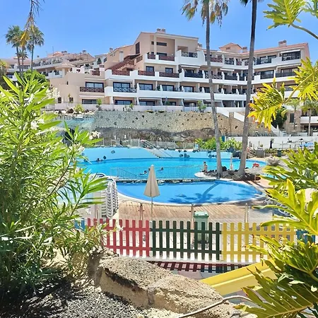 公寓 With Heated Pool & Terrace