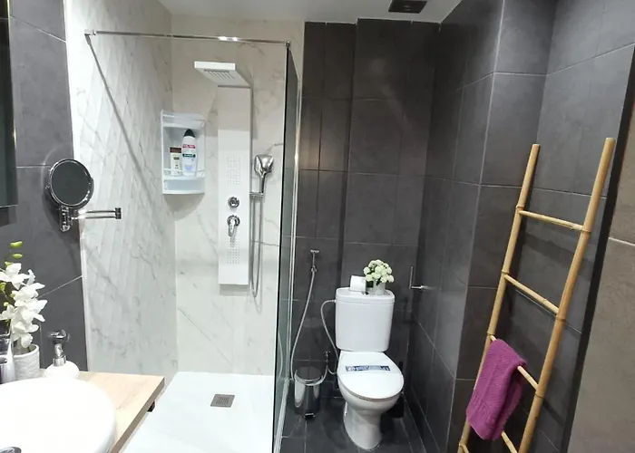 Wonderful With Pool And Wi-fi Apartman *